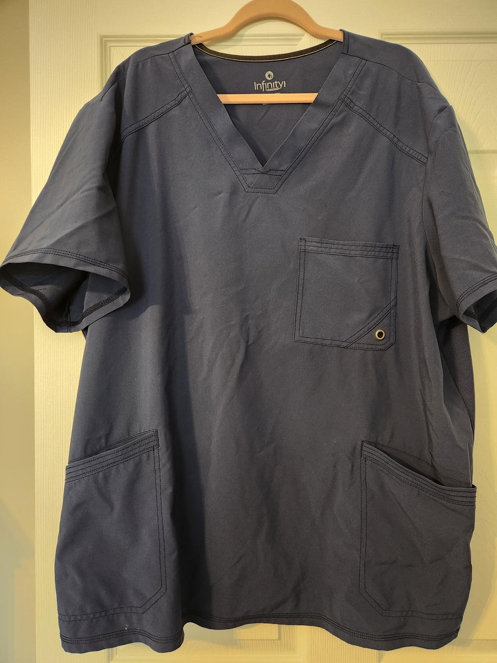 INFINITY By CHEROKEE Men’s Navy V-Neck Medical Scrub Top sz 2XL